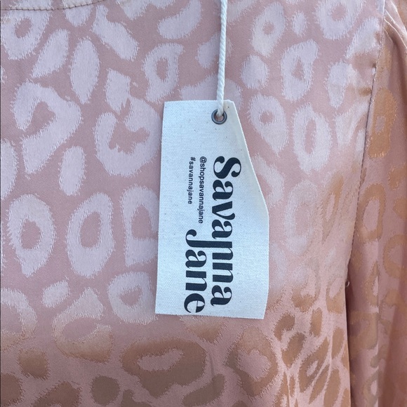 Savanna Jane Metallic Leopard Print Blouse in Coral/Copper Toned - Picture 2 of 10